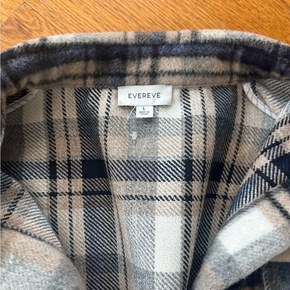 Evereve Plaid Button-Up Jacket - Picture 4 of 6